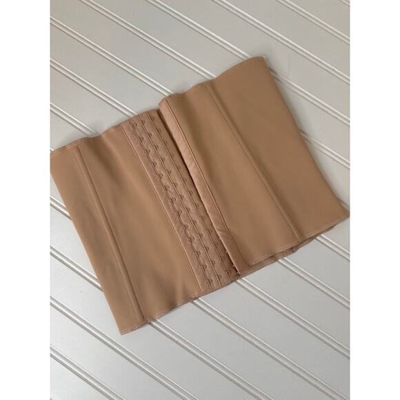 NEW Skims Seamless Sculpt Mid Waist Thong Mica Beige Shape Wear BUNDLE Size M - Picture 3 of 12